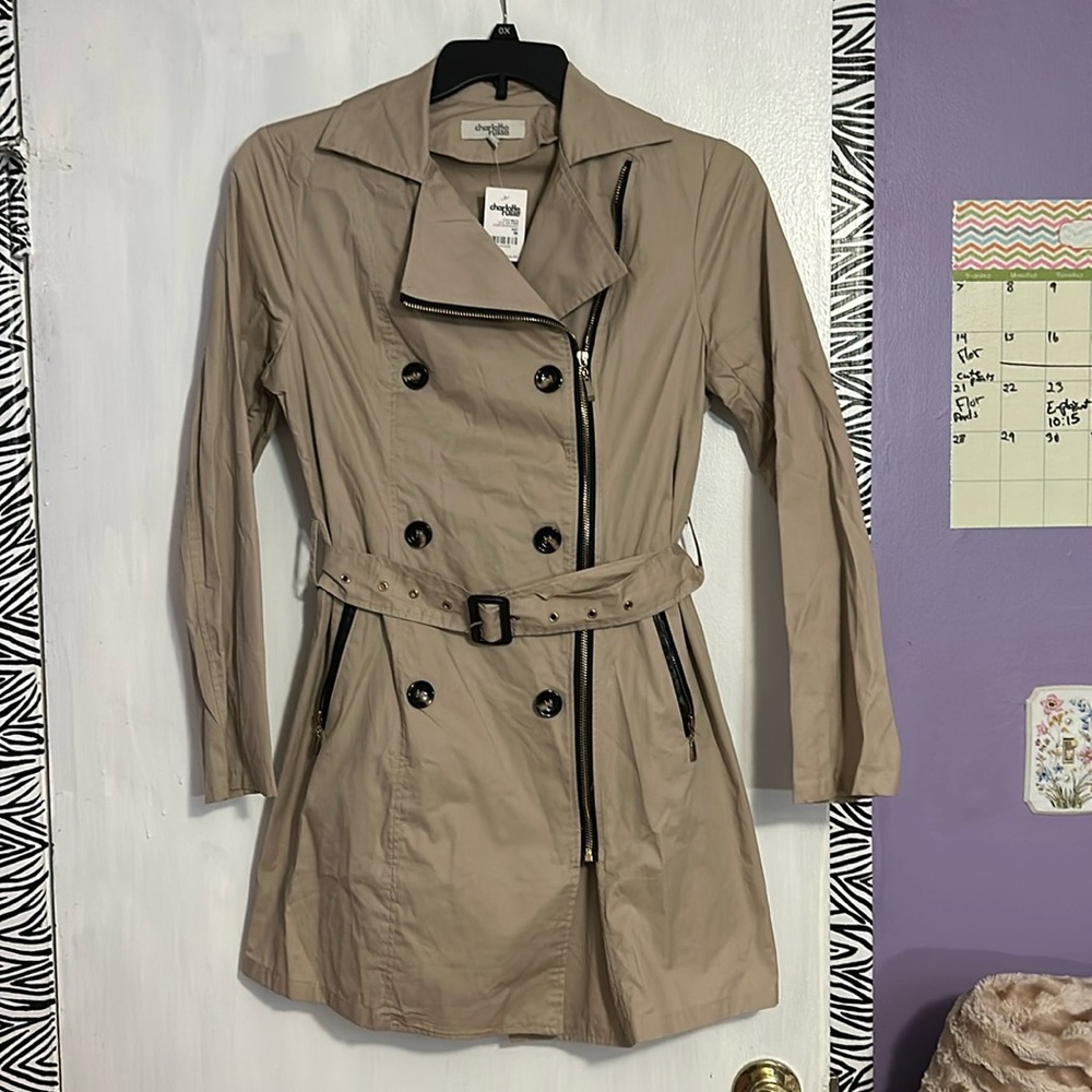 Khaki trenchcoat